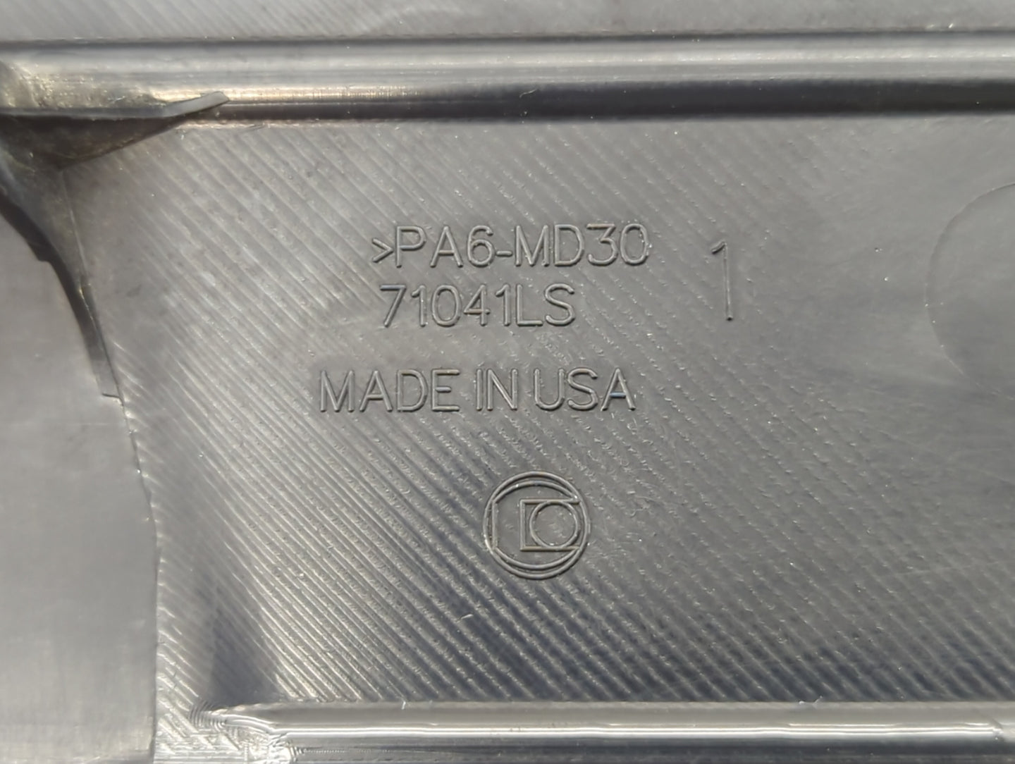 2014 Chevrolet Cruze Engine Cover - Oemusedautoparts1.com