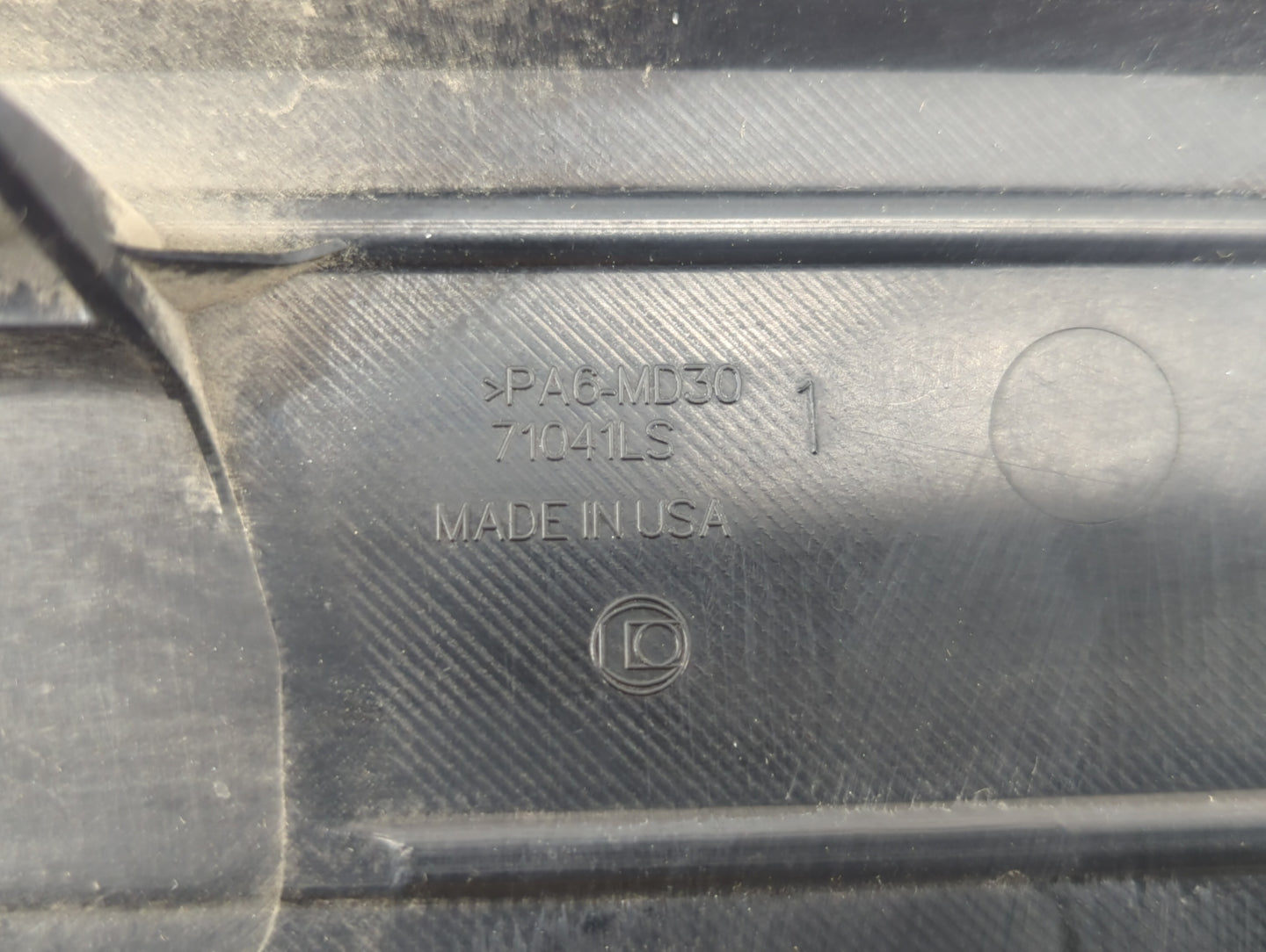 2014 Chevrolet Cruze Engine Cover - Oemusedautoparts1.com