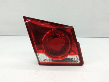 2011-2016 Chevrolet Cruze Tail Light Assembly Driver Left OEM P/N:3057KLCP Fits Fits 2011 2012 2013 2014 2015 2016 OEM Used 