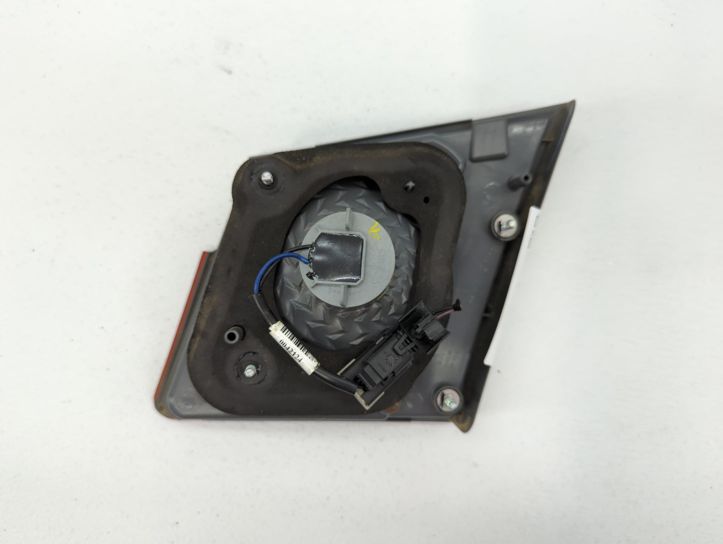 2011-2016 Chevrolet Cruze Tail Light Assembly Driver Left OEM P/N:3057KLCP Fits Fits 2011 2012 2013 2014 2015 2016 OEM Used 