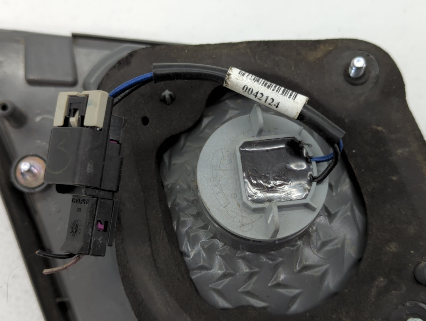 2011-2016 Chevrolet Cruze Tail Light Assembly Passenger Right OEM Fits Fits 2011 2012 2013 2014 2015 2016 OEM Used Auto Part