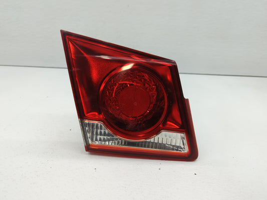 2011-2016 Chevrolet Cruze Tail Light Assembly Driver Left OEM P/N:30221864 00042155 Fits Fits 2011 2012 2013 2014 2015 2016 