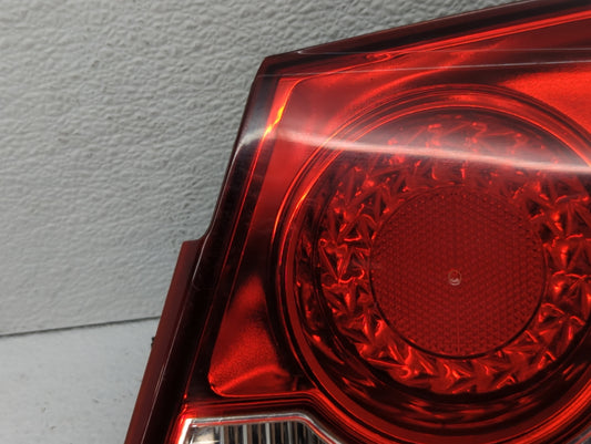 2011-2016 Chevrolet Cruze Tail Light Assembly Passenger Right OEM P/N:2T 11 1P GM Fits Fits 2011 2012 2013 2014 2015 2016 OEM Used Auto Parts