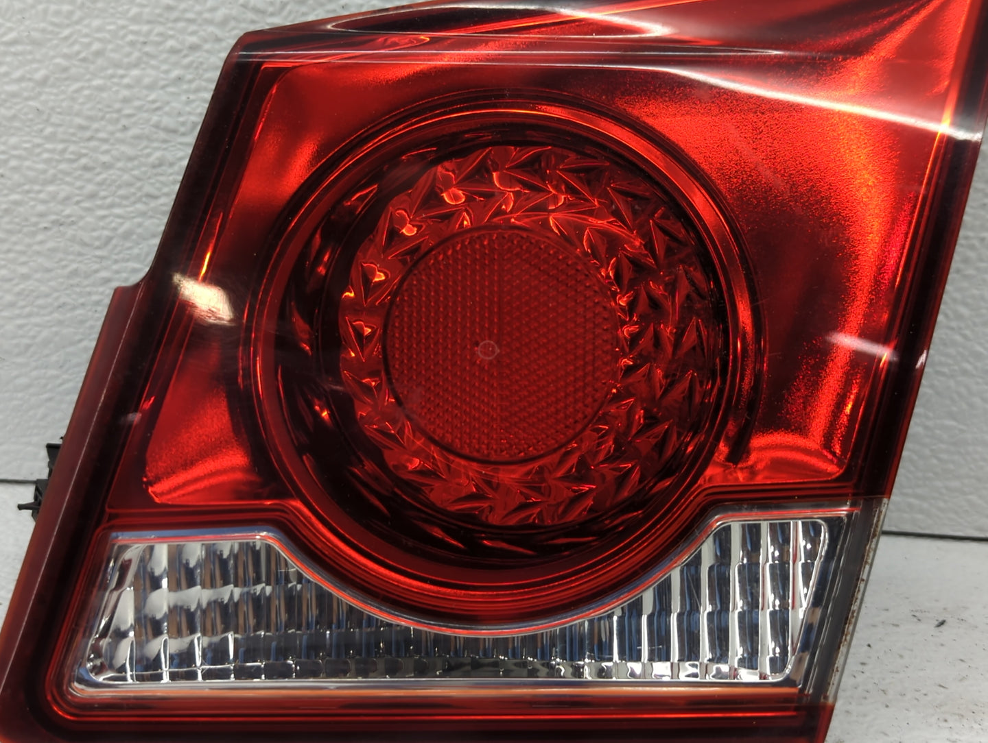 2011-2016 Chevrolet Cruze Tail Light Assembly Passenger Right OEM P/N:3057KLCP 2T 11 1P GM Fits Fits 2011 2012 2013 2014 201