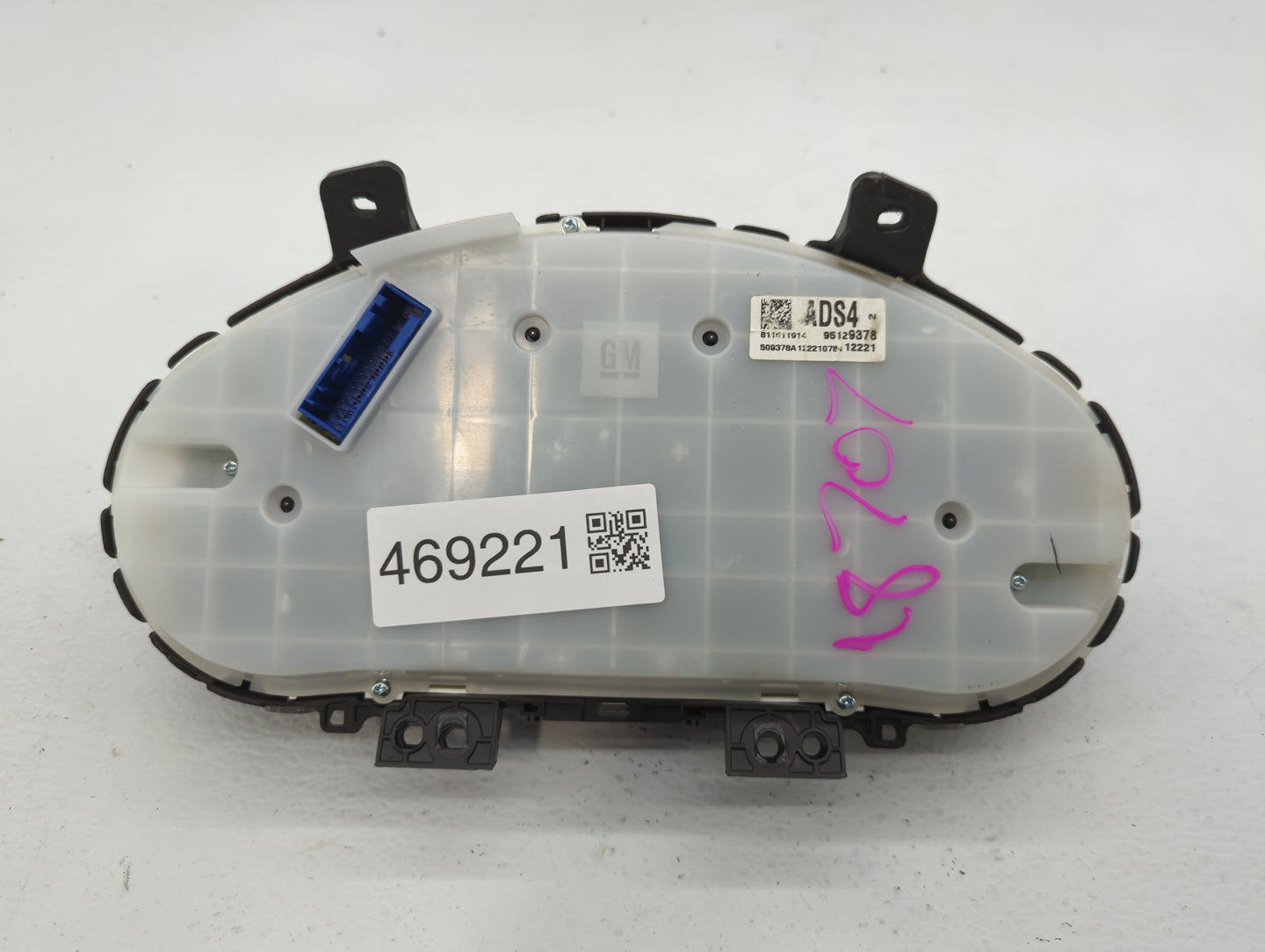 2013-2014 Chevrolet Cruze Instrument Cluster Speedometer Gauges P/N:95216802 95129378 Fits Fits 2013 2014 OEM Used Auto Part