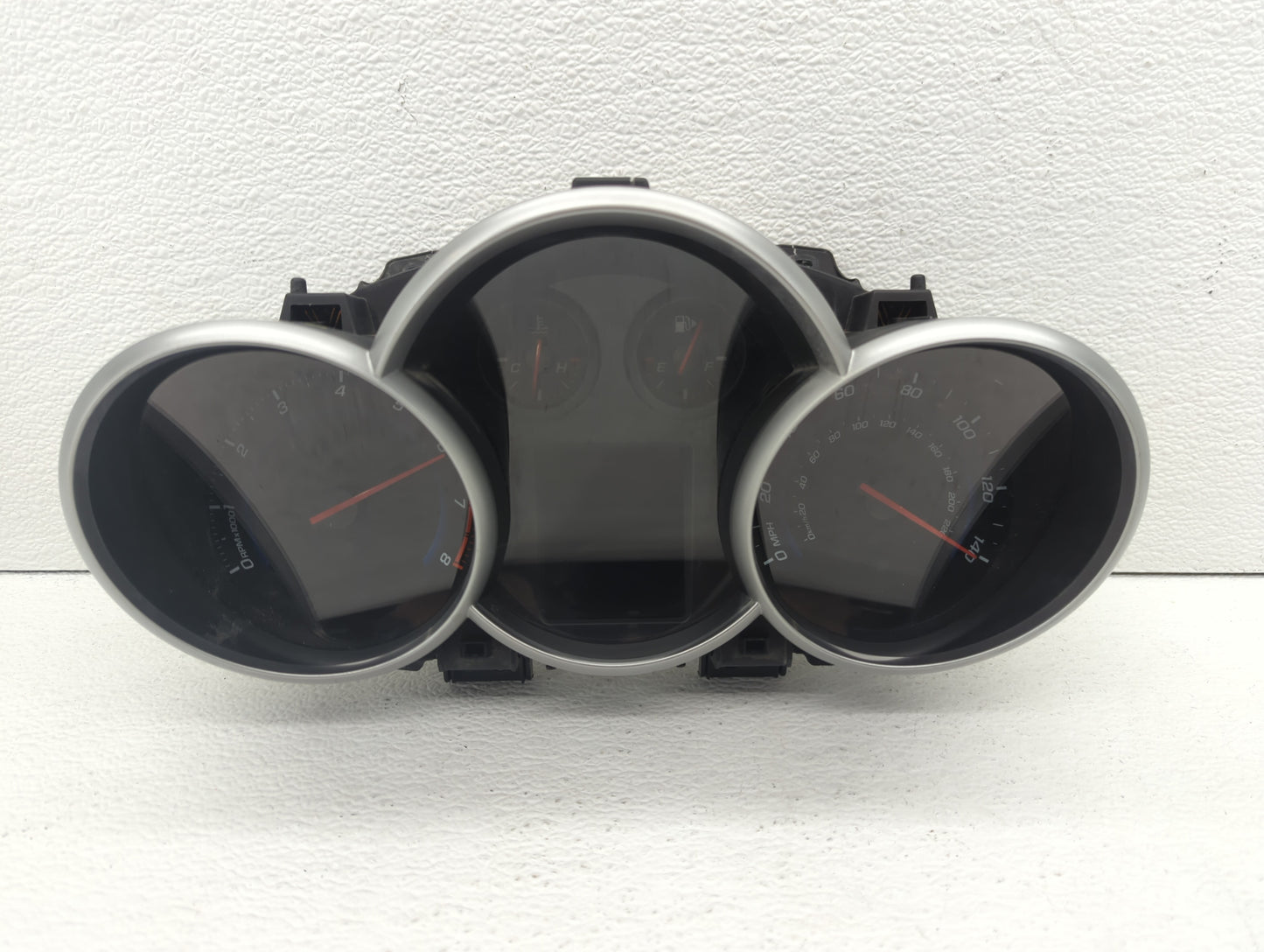 2013-2014 Chevrolet Cruze Instrument Cluster Speedometer Gauges P/N:95216802 95129378 Fits Fits 2013 2014 OEM Used Auto Part
