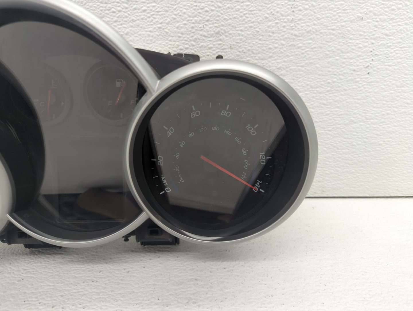 2013-2014 Chevrolet Cruze Instrument Cluster Speedometer Gauges P/N:95216802 95129378 Fits Fits 2013 2014 OEM Used Auto Part