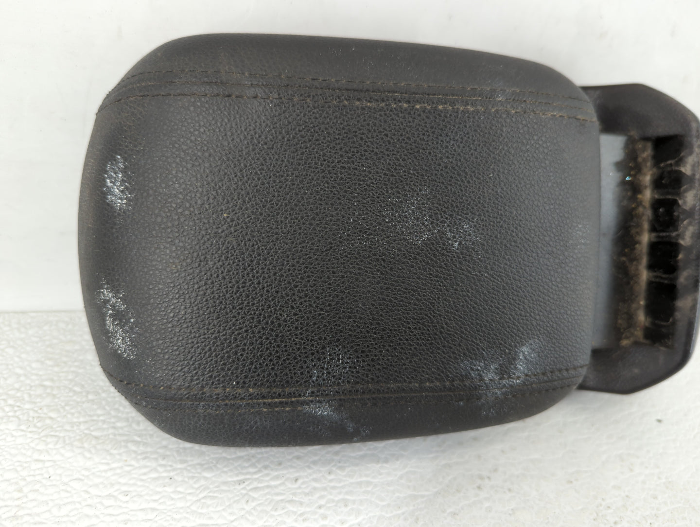 2013-2016 Chevrolet Cruze Center Console Armrest Cover Lid Black - Oemusedautoparts1.com