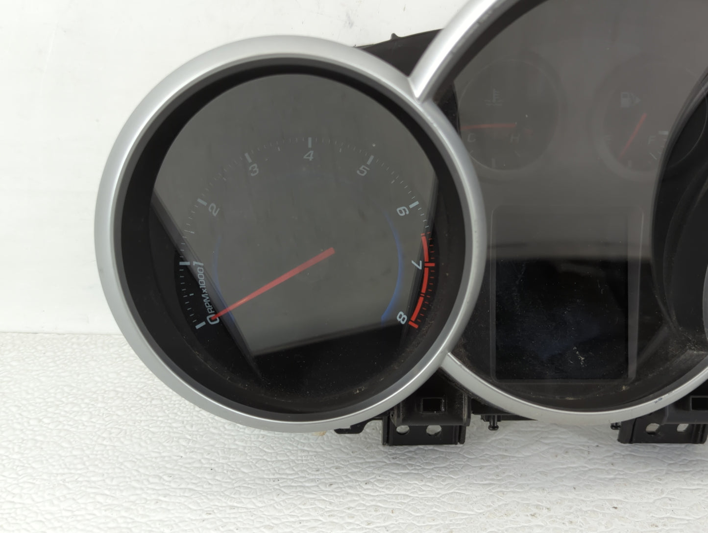 2013-2014 Chevrolet Cruze Instrument Cluster Speedometer Gauges P/N:95216802 95129378 Fits Fits 2013 2014 OEM Used Auto Part