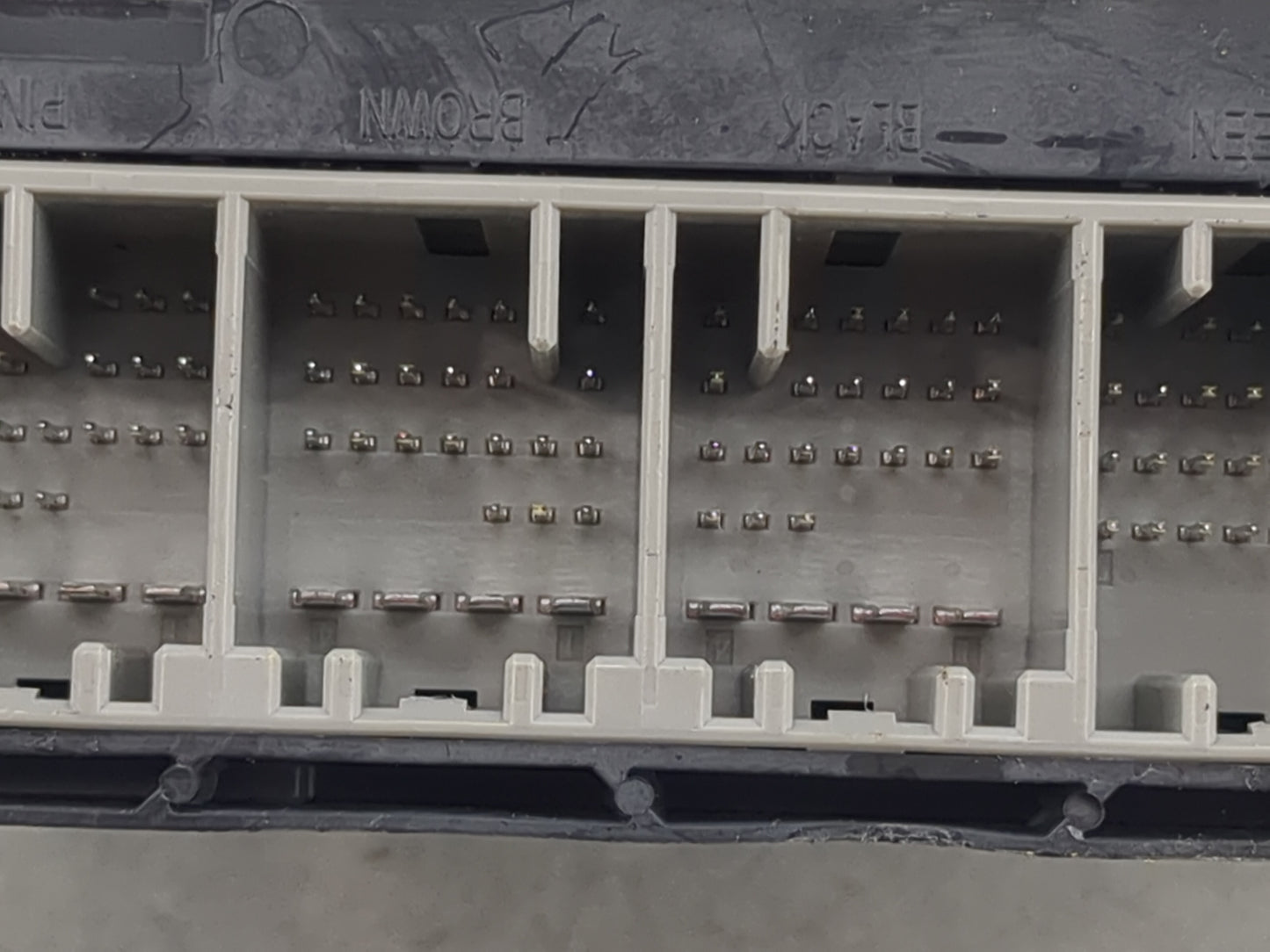 2013-2016 Chevrolet Cruze Body Control Module Bcm Inner Cabin Fuse Box 5030391 - Oemusedautoparts1.com