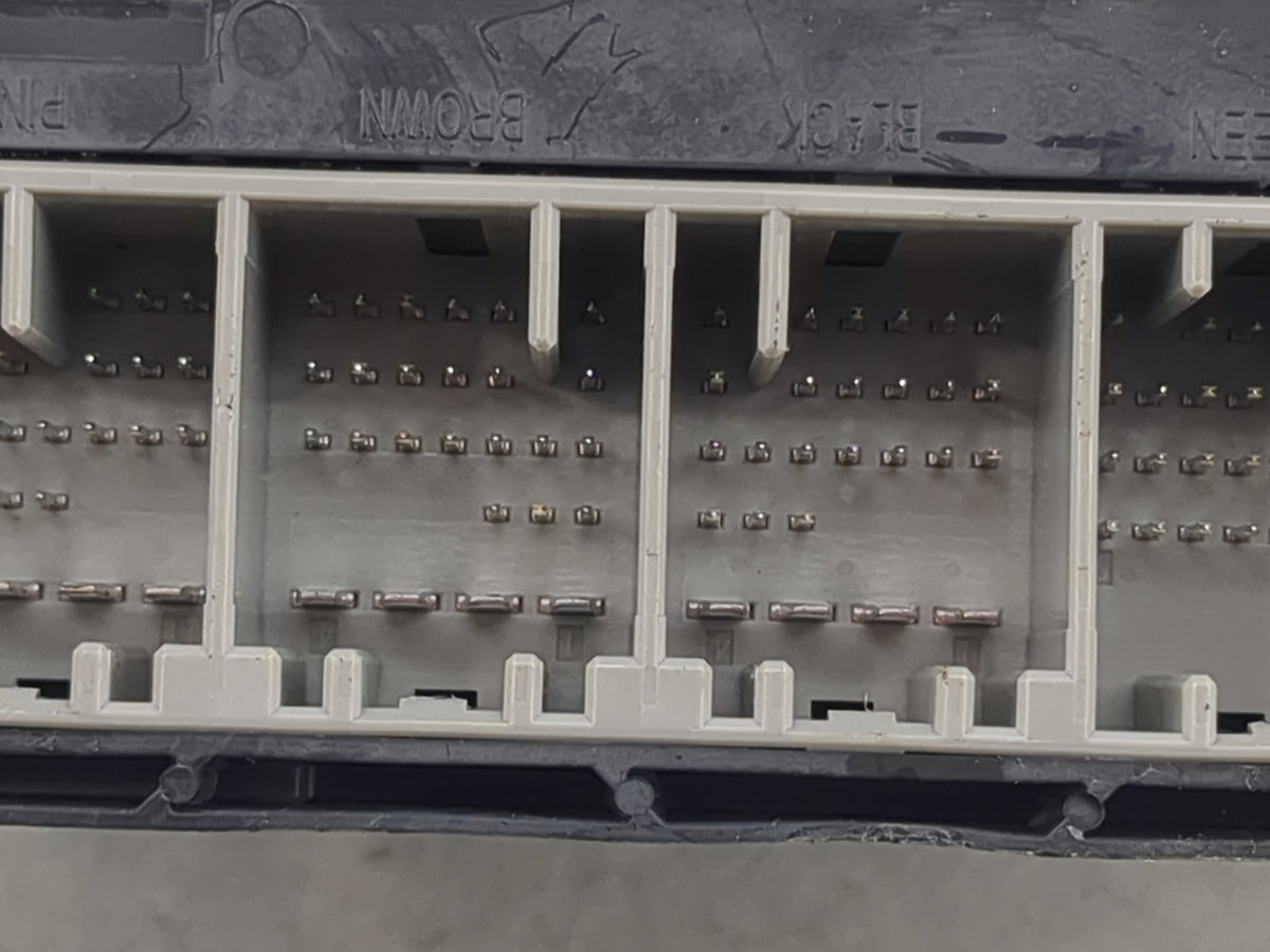 2013-2016 Chevrolet Cruze Body Control Module Bcm Inner Cabin Fuse Box 5030391 - Oemusedautoparts1.com