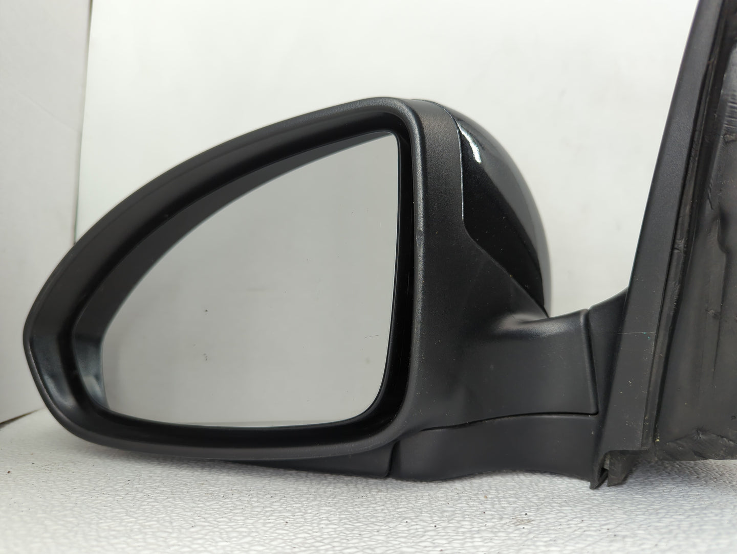 2011-2016 Chevrolet Cruze Driver Side View Mirror - Left Door Mirror OEM Used - Oemusedautoparts1.com