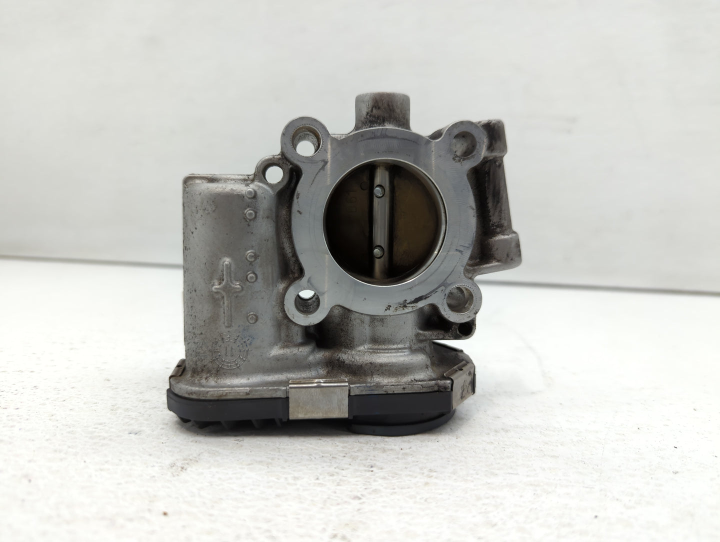 2011-2016 Chevrolet Cruze Throttle Body P/N:55565489 Fits Fits 2011 2012 2013 2014 2015 2016 2017 2018 2019 2020 2021 OEM Us