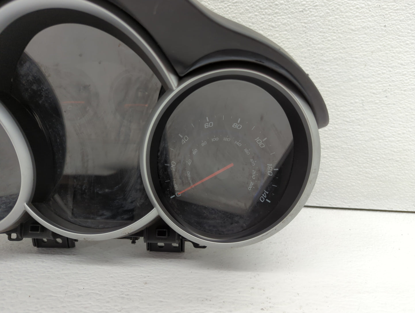 2013-2014 Chevrolet Cruze Instrument Cluster Speedometer Gauges P/N:94560794 95129376, 95216802, 95129378 Fits Fits 2013 201