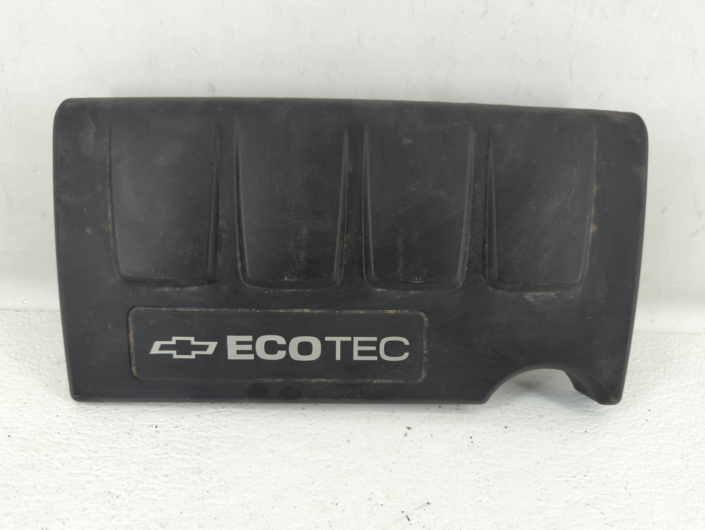 2014 Chevrolet Cruze Engine Cover - Oemusedautoparts1.com