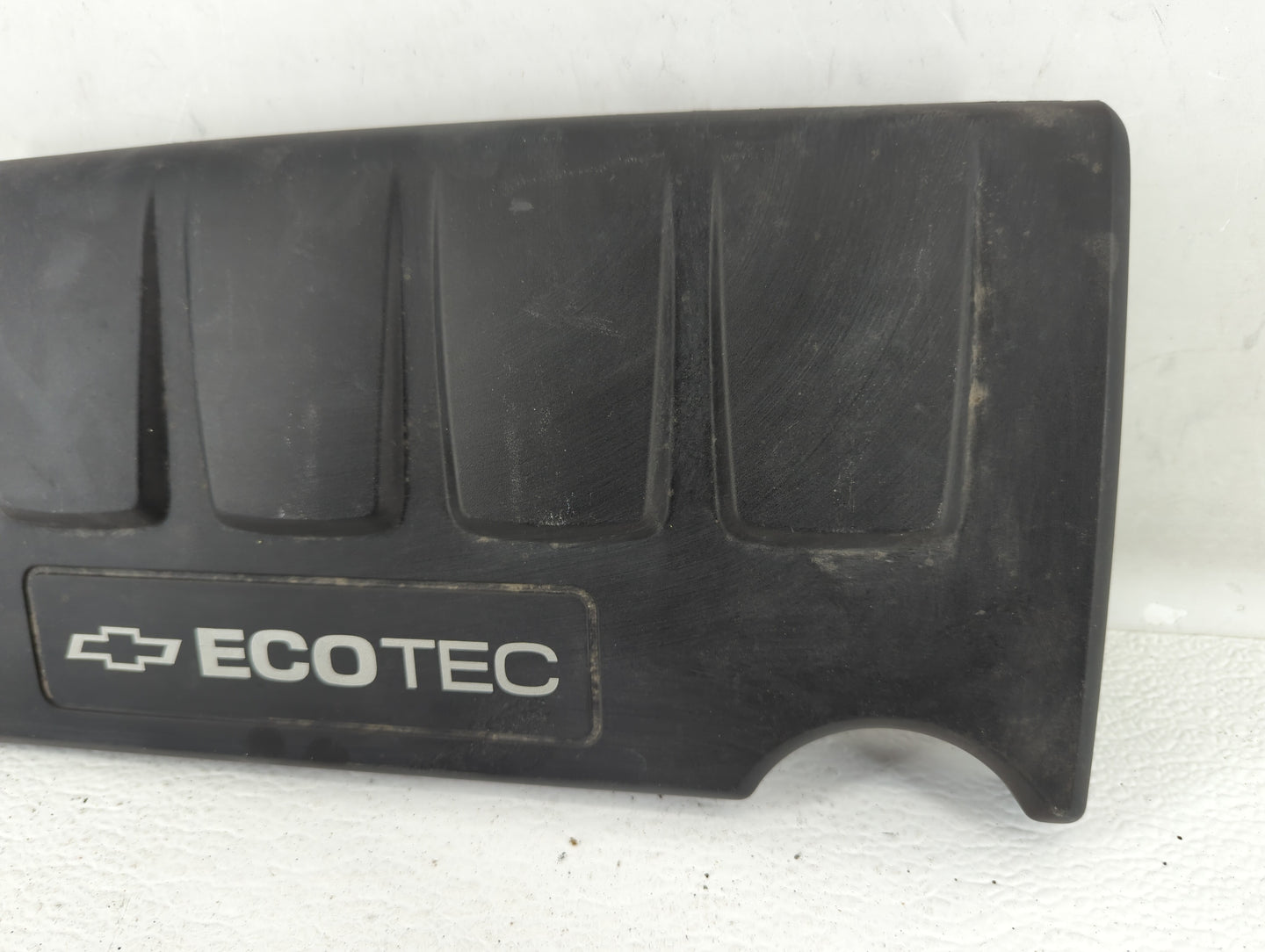 2014 Chevrolet Cruze Engine Cover - Oemusedautoparts1.com