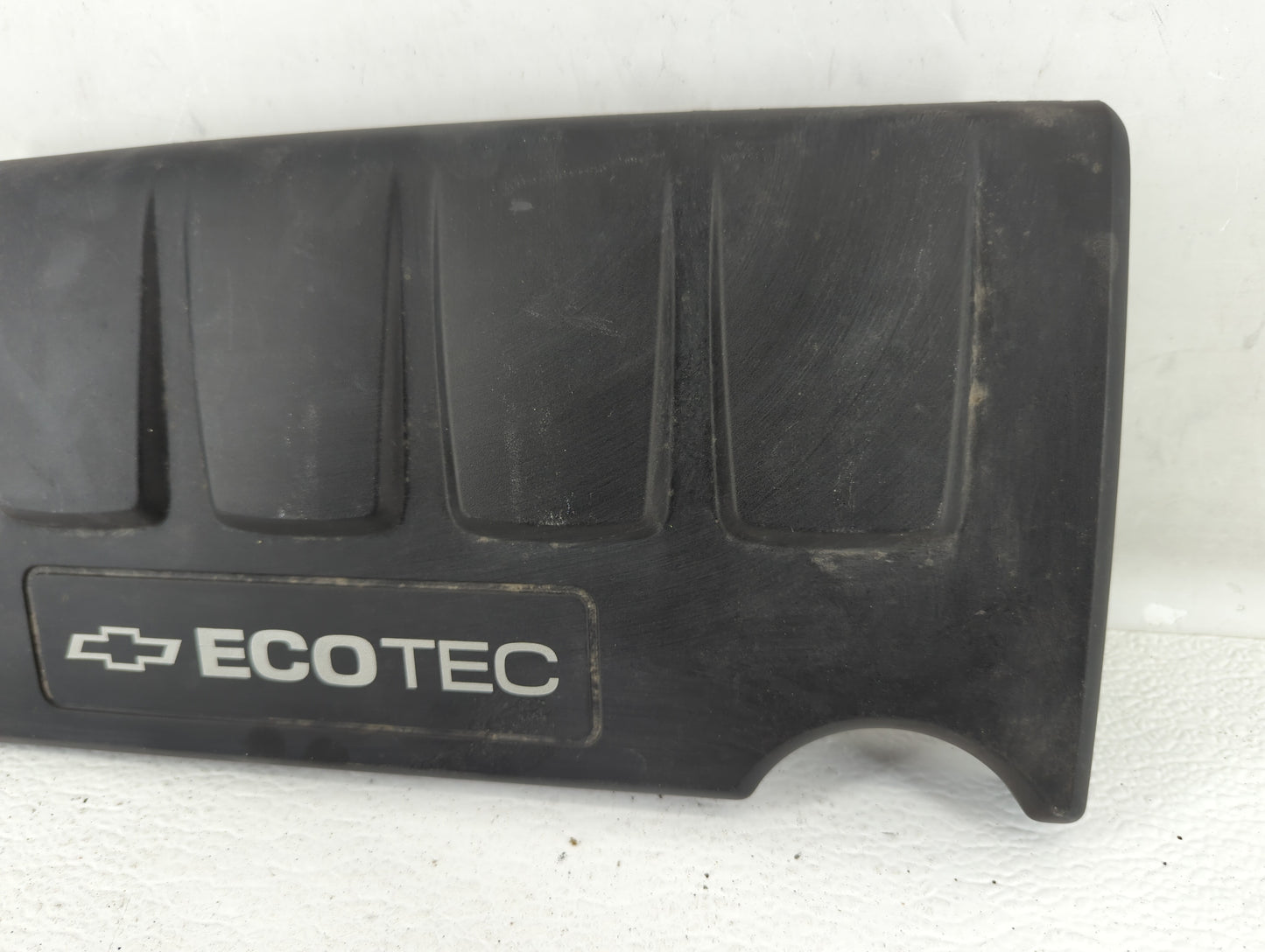 2014 Chevrolet Cruze Engine Cover - Oemusedautoparts1.com