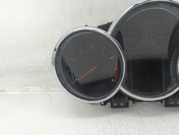 2013-2014 Chevrolet Cruze Instrument Cluster Speedometer Gauges P/N:95129376 Fits Fits 2013 2014 OEM Used Auto Parts