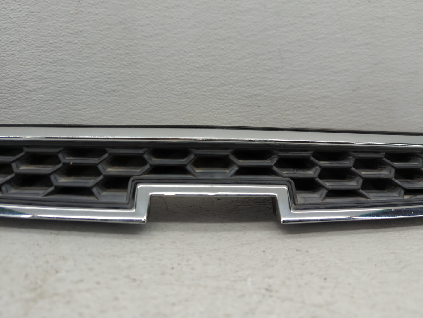 2011-2014 Chevrolet Cruze Front Grille Bumper Not Included - Oemusedautoparts1.com