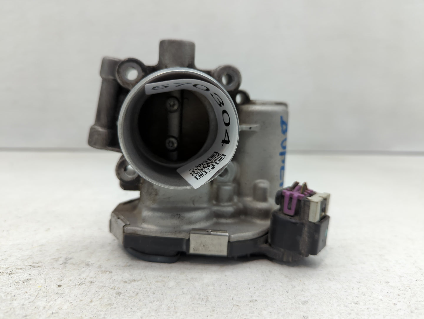 2011-2016 Chevrolet Cruze Throttle Body P/N:55581662 Fits Fits 2011 2012 2013 2014 2015 2016 2017 2018 2019 2020 2021 OEM Us