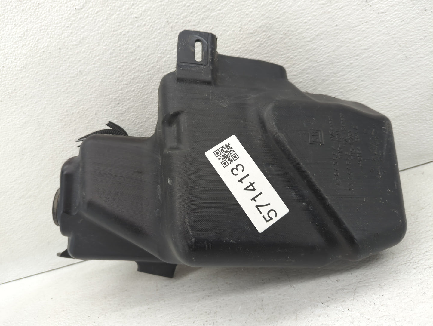 2011-2016 Chevrolet Cruze Windshield Washer Fluid Reservoir Bottle Oem - Oemusedautoparts1.com
