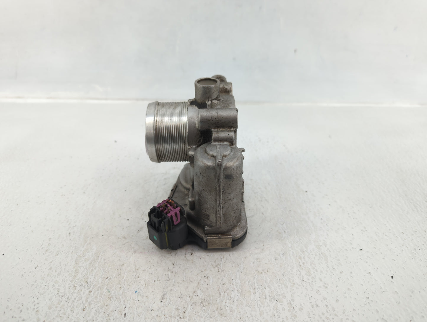 2011-2016 Chevrolet Cruze Throttle Body P/N:55565489 Fits Fits 2011 2012 2013 2014 2015 2016 2017 2018 2019 2020 2021 OEM Us