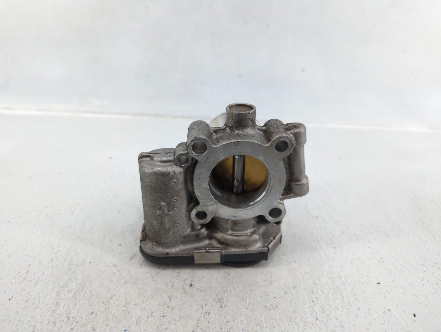 2011-2016 Chevrolet Cruze Throttle Body P/N:55565489 Fits Fits 2011 2012 2013 2014 2015 2016 2017 2018 2019 2020 2021 OEM Us