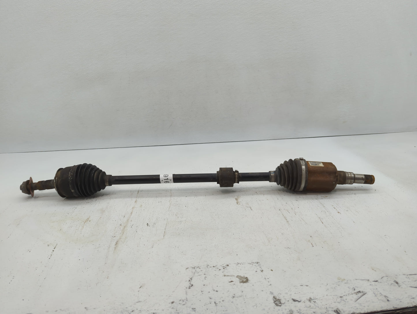 2011-2014 Chevrolet Cruze Axle Shaft Front Passenger Cv C/v - Oemusedautoparts1.com