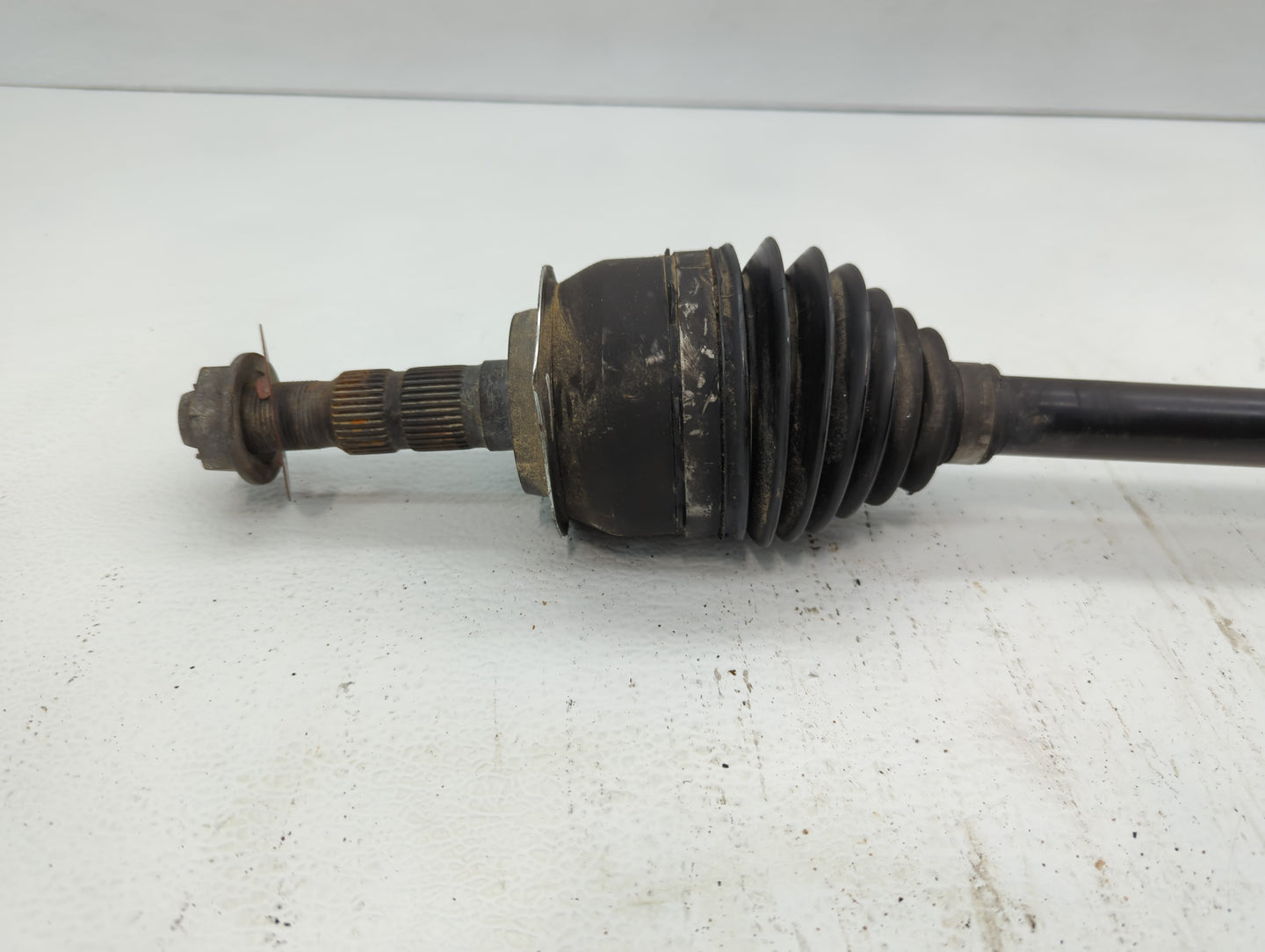 2011-2014 Chevrolet Cruze Axle Shaft Front Passenger Cv C/v - Oemusedautoparts1.com