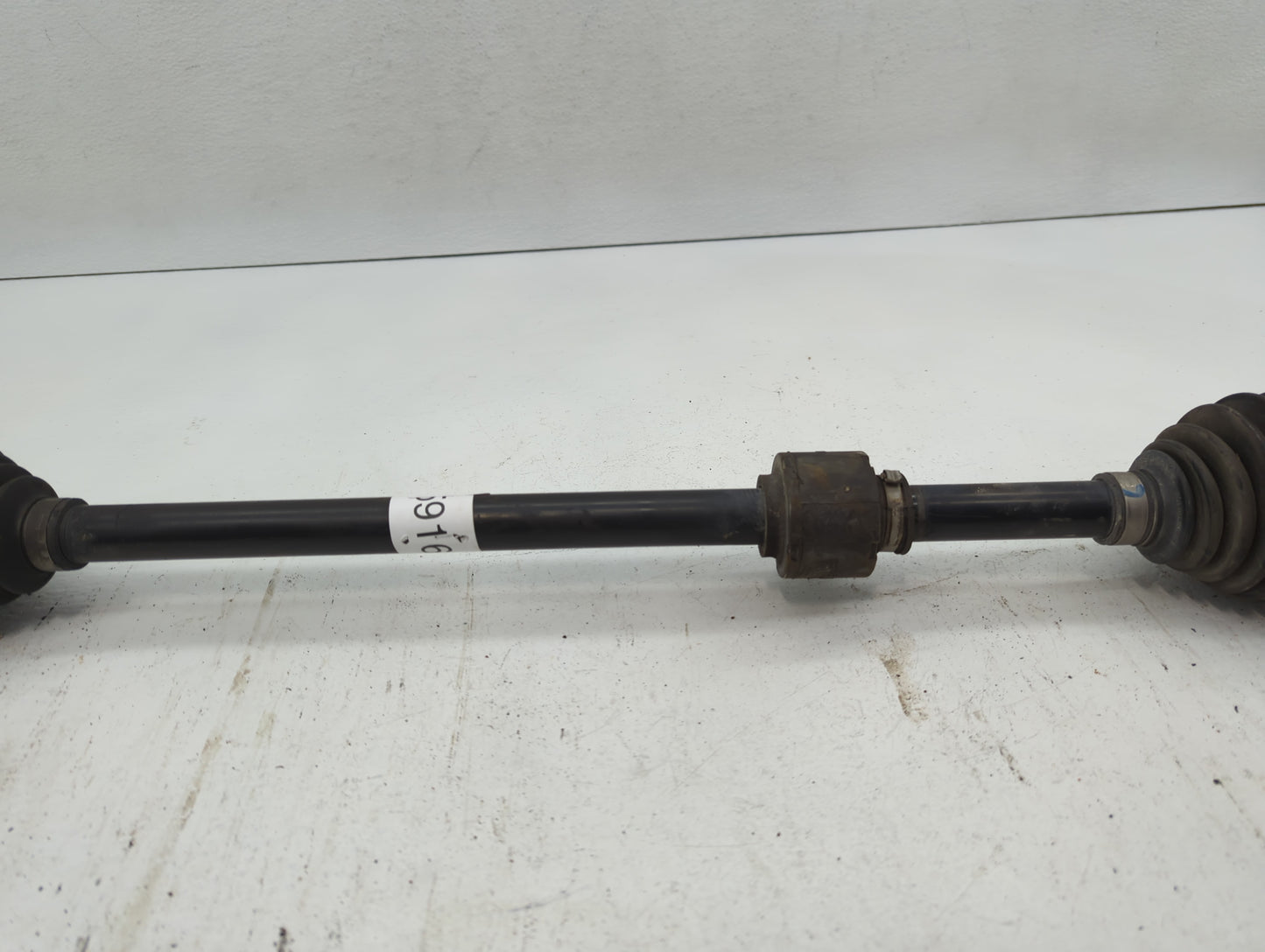 2011-2014 Chevrolet Cruze Axle Shaft Front Passenger Cv C/v - Oemusedautoparts1.com