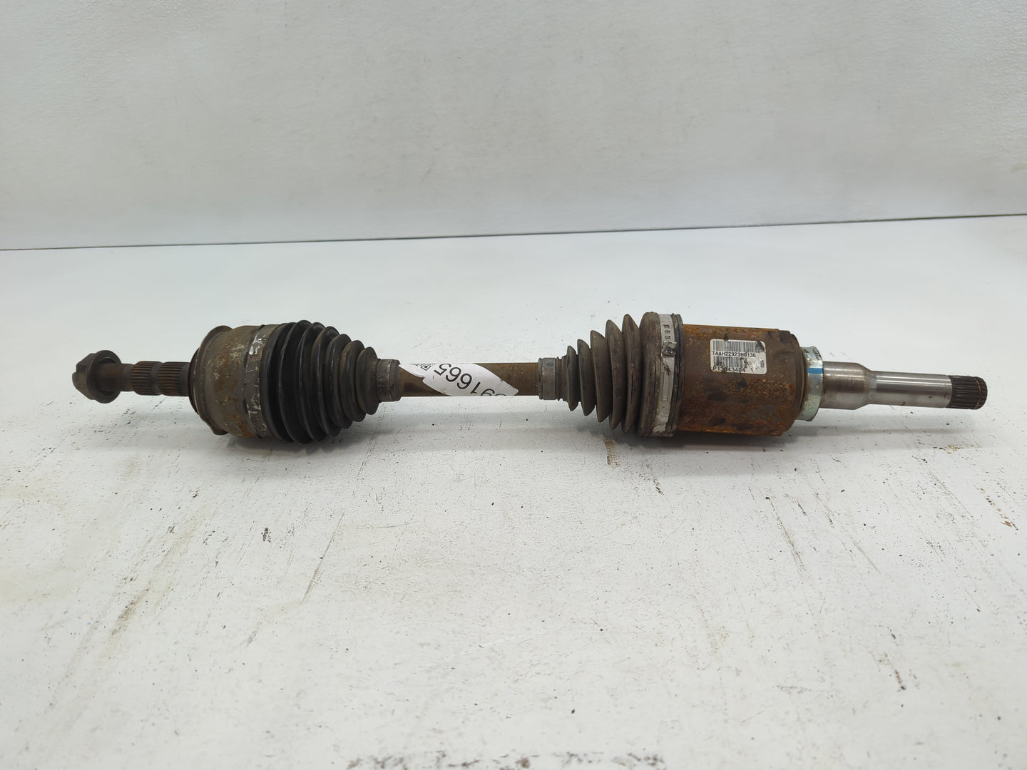 2013-2016 Chevrolet Cruze Axle Shaft Front Driver Cv C/v - Oemusedautoparts1.com
