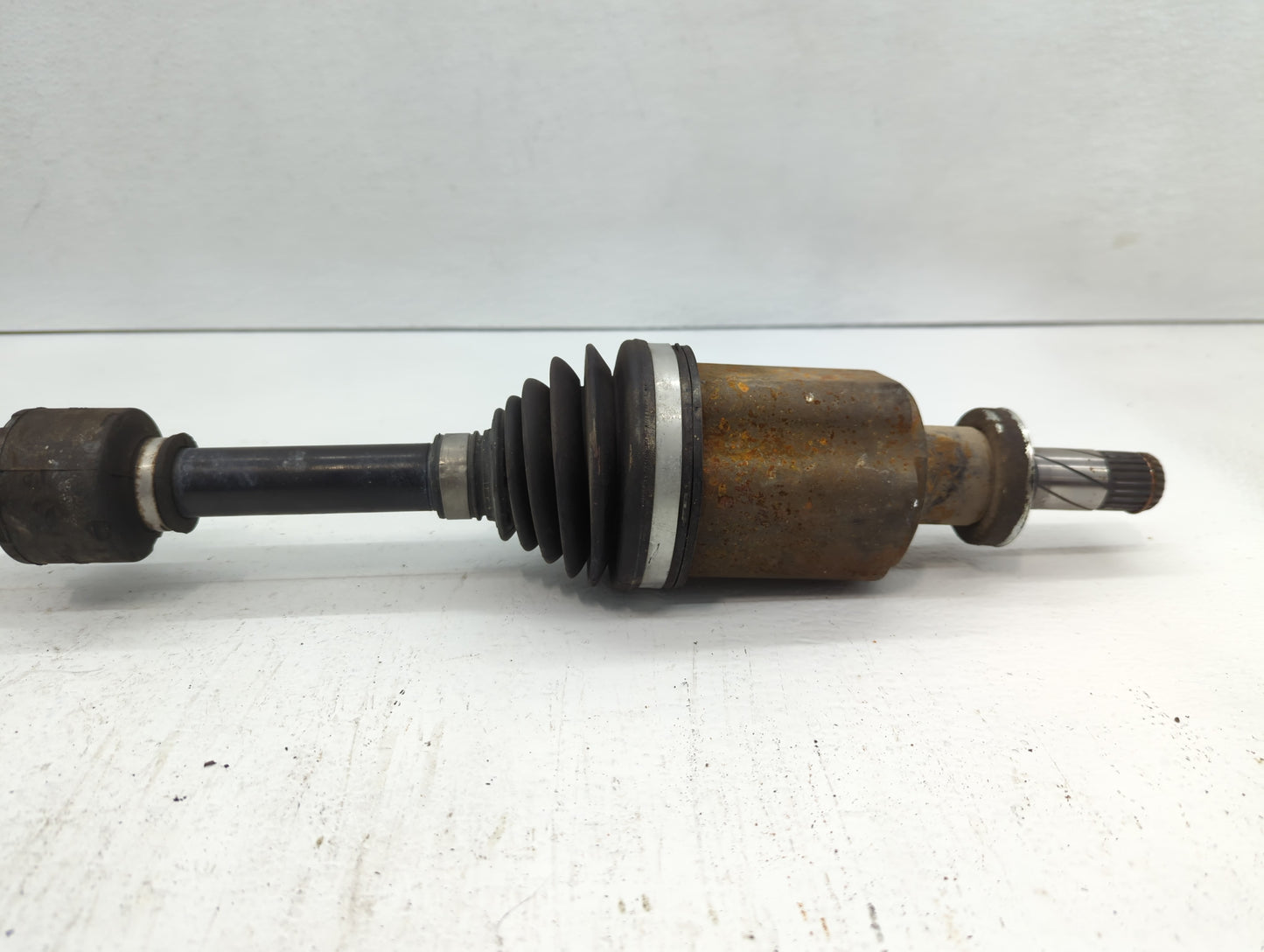 2013-2016 Chevrolet Cruze Axle Shaft Front Passenger Cv C/v - Oemusedautoparts1.com