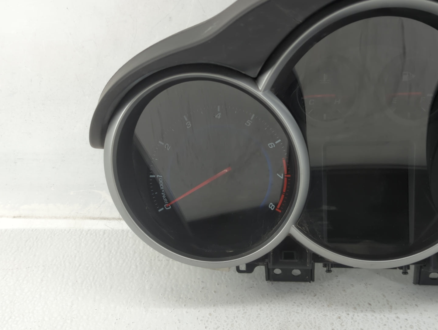 2013-2014 Chevrolet Cruze Instrument Cluster Speedometer Gauges P/N:AGH4-94560794 Fits Fits 2013 2014 OEM Used Auto Parts - 
