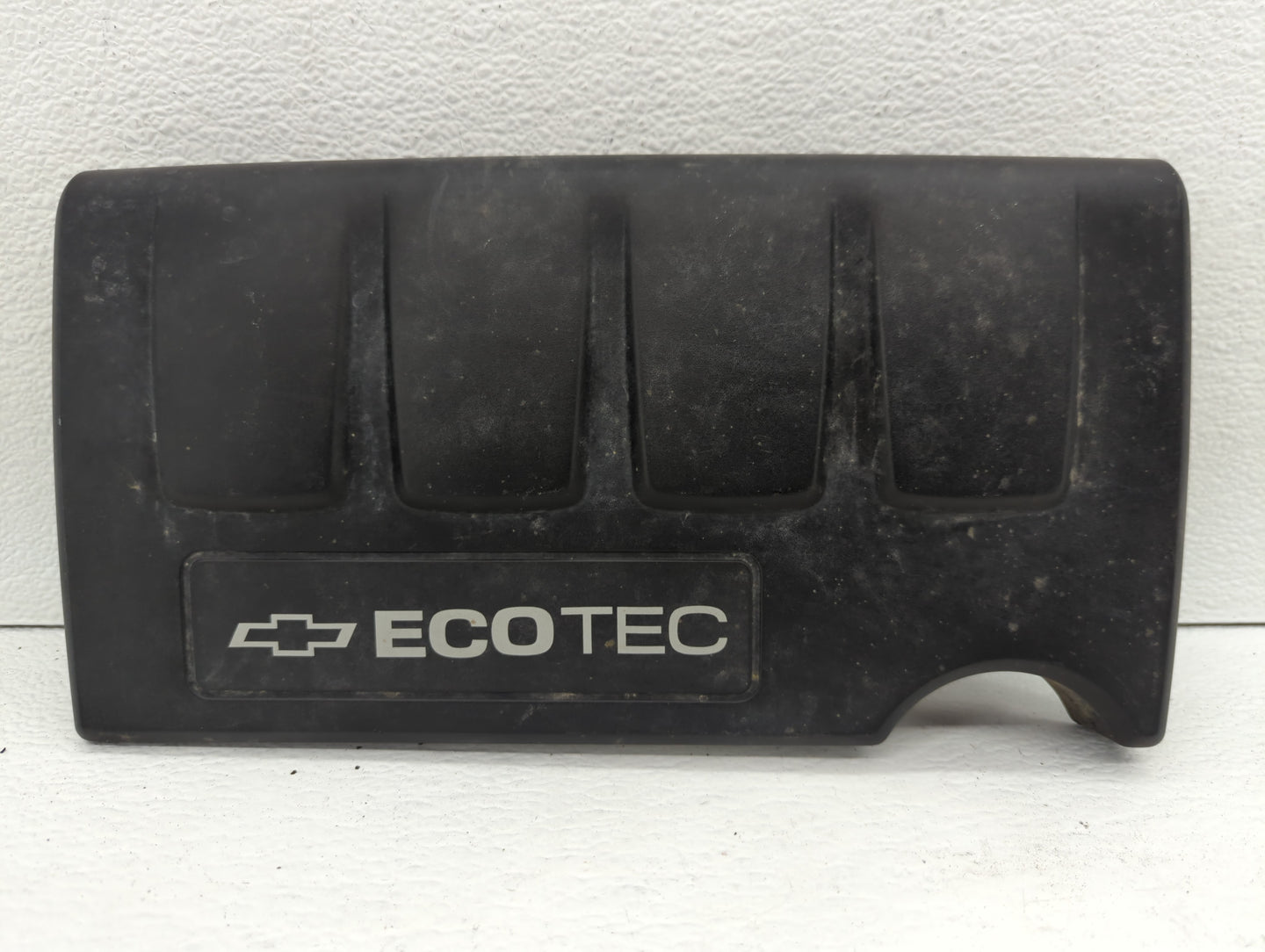 2014 Chevrolet Cruze Engine Cover - Oemusedautoparts1.com