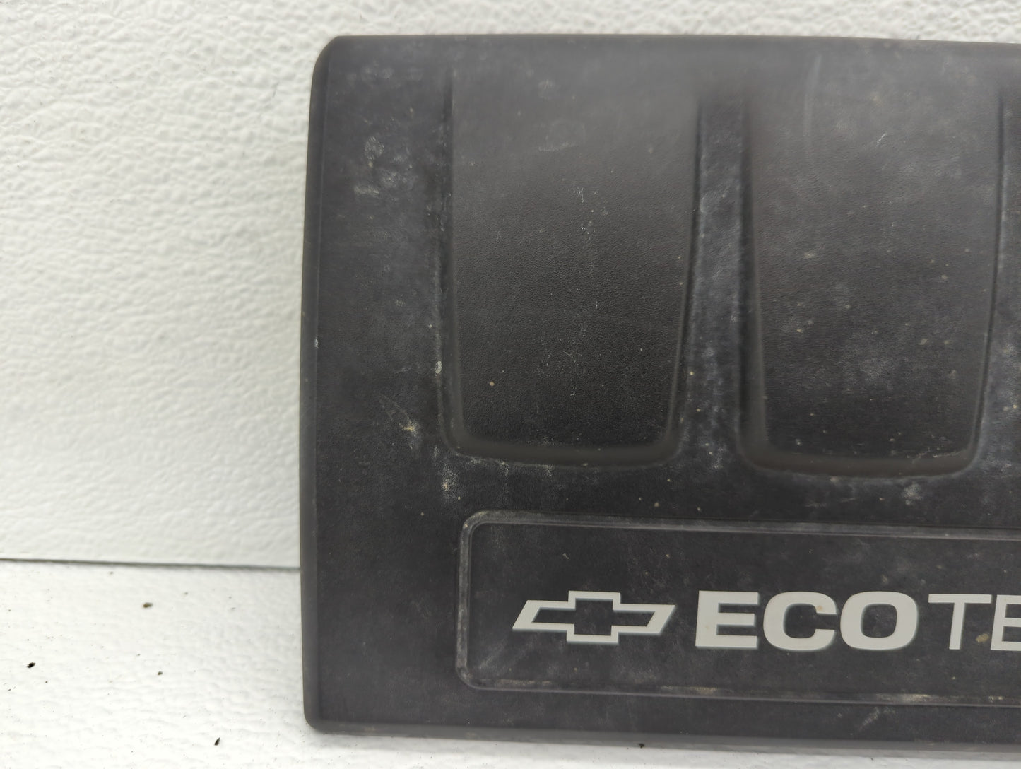 2014 Chevrolet Cruze Engine Cover - Oemusedautoparts1.com