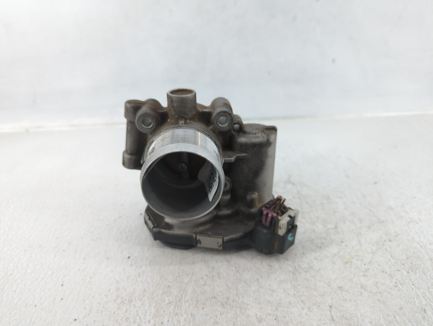 2011-2016 Chevrolet Cruze Throttle Body P/N:55581662 Fits Fits 2011 2012 2013 2014 2015 2016 2017 2018 2019 2020 2021 OEM Us