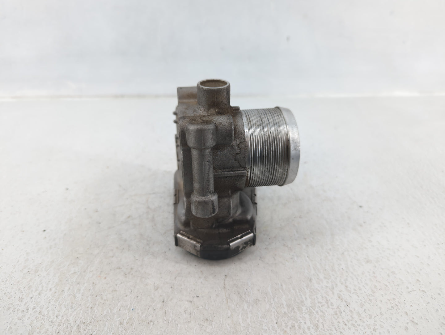 2011-2016 Chevrolet Cruze Throttle Body P/N:55581662 Fits Fits 2011 2012 2013 2014 2015 2016 2017 2018 2019 2020 2021 OEM Us