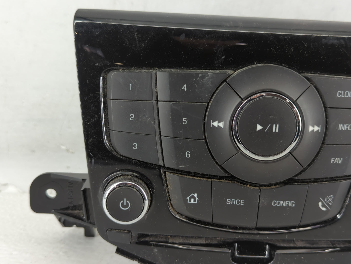 2013-2016 Chevrolet Cruze Radio AM FM Cd Player Receiver Replacement P/N:95166368 Fits Fits 2013 2014 2015 2016 OEM Used Aut