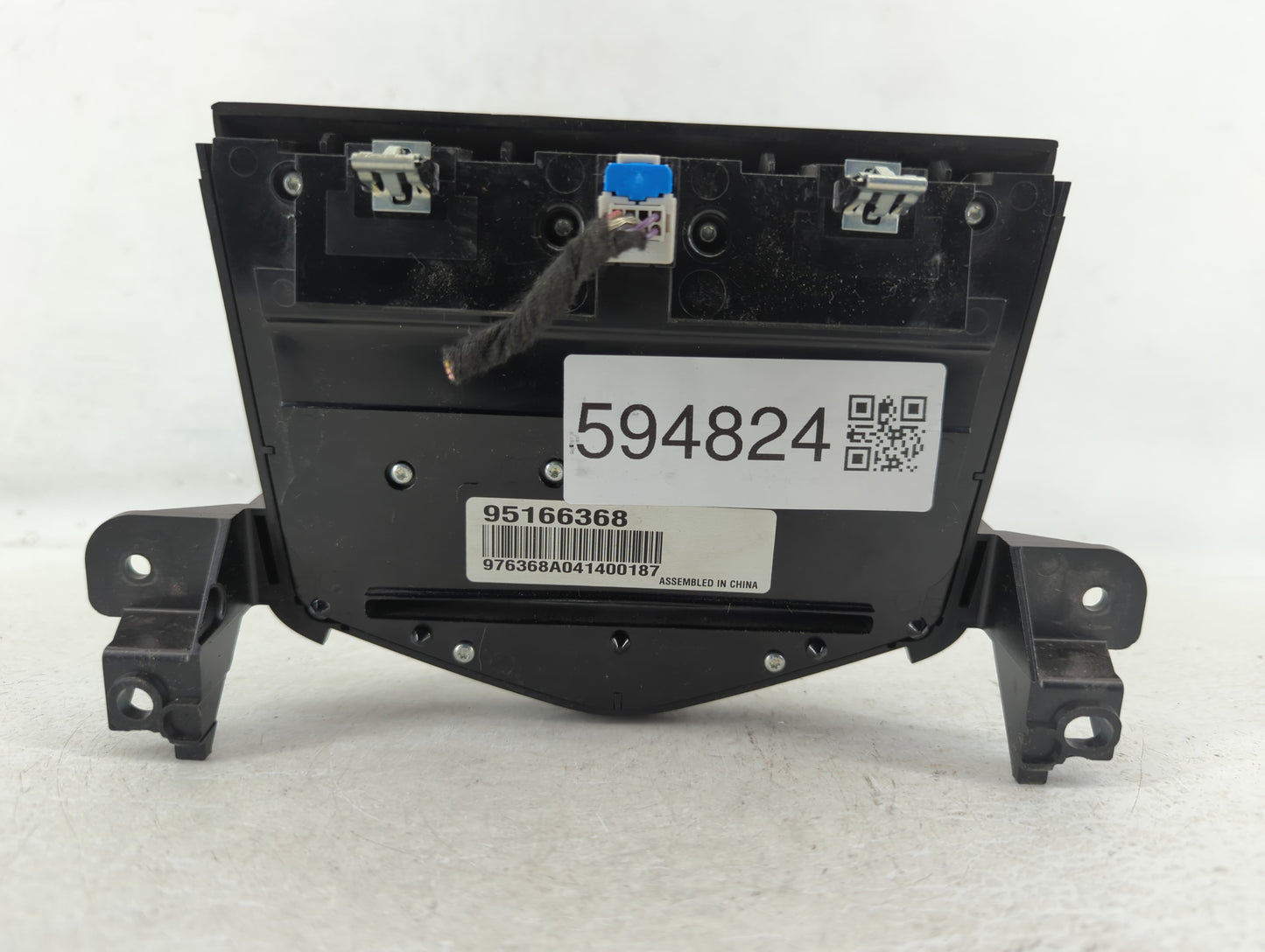 2013-2016 Chevrolet Cruze Radio AM FM Cd Player Receiver Replacement P/N:95166368 Fits Fits 2013 2014 2015 2016 OEM Used Aut