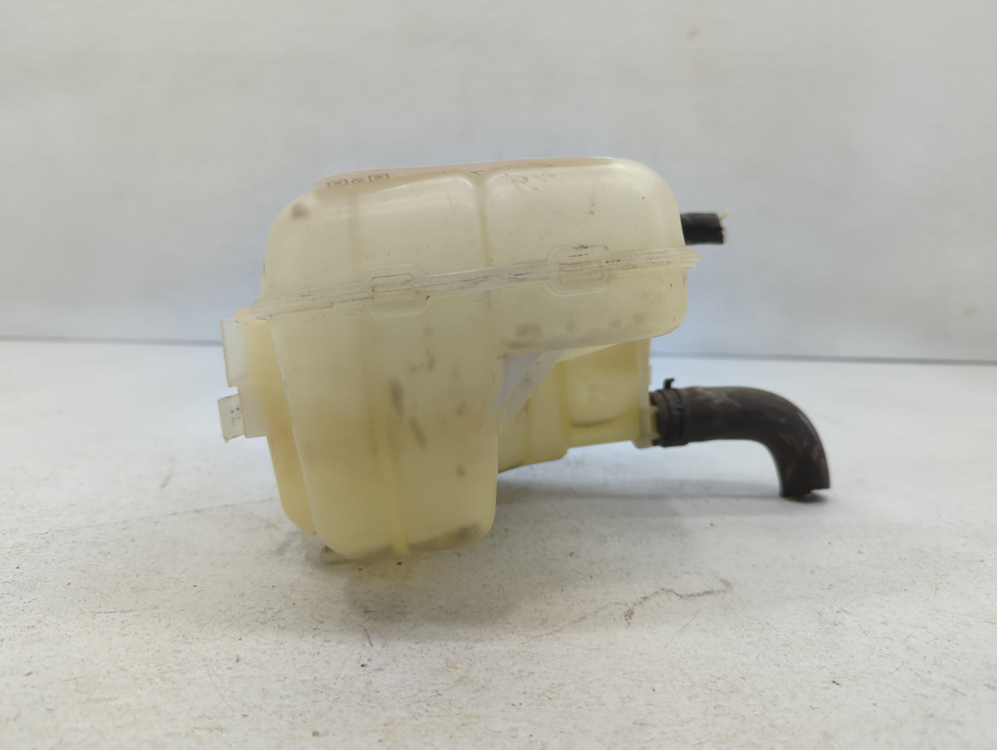 2011-2016 Chevrolet Cruze Windshield Washer Fluid Reservoir Bottle Oem - Oemusedautoparts1.com