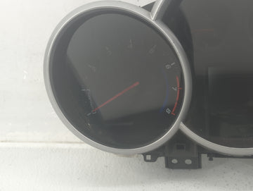 2013-2014 Chevrolet Cruze Instrument Cluster Speedometer Gauges P/N:95129378 811511914 Fits Fits 2013 2014 OEM Used Auto Parts