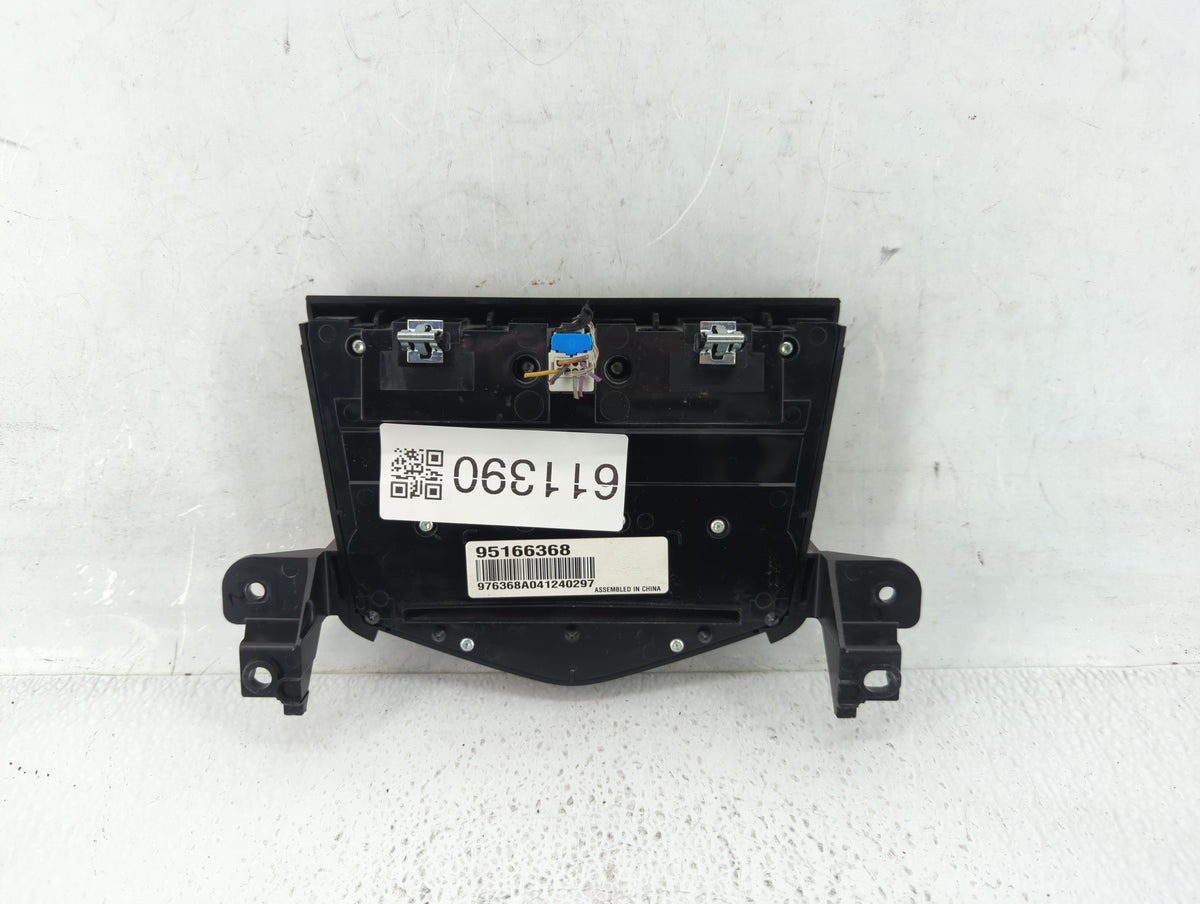 2013-2016 Chevrolet Cruze Am Fm Cd Player Radio Receiver 611390 - Oemusedautoparts1.com