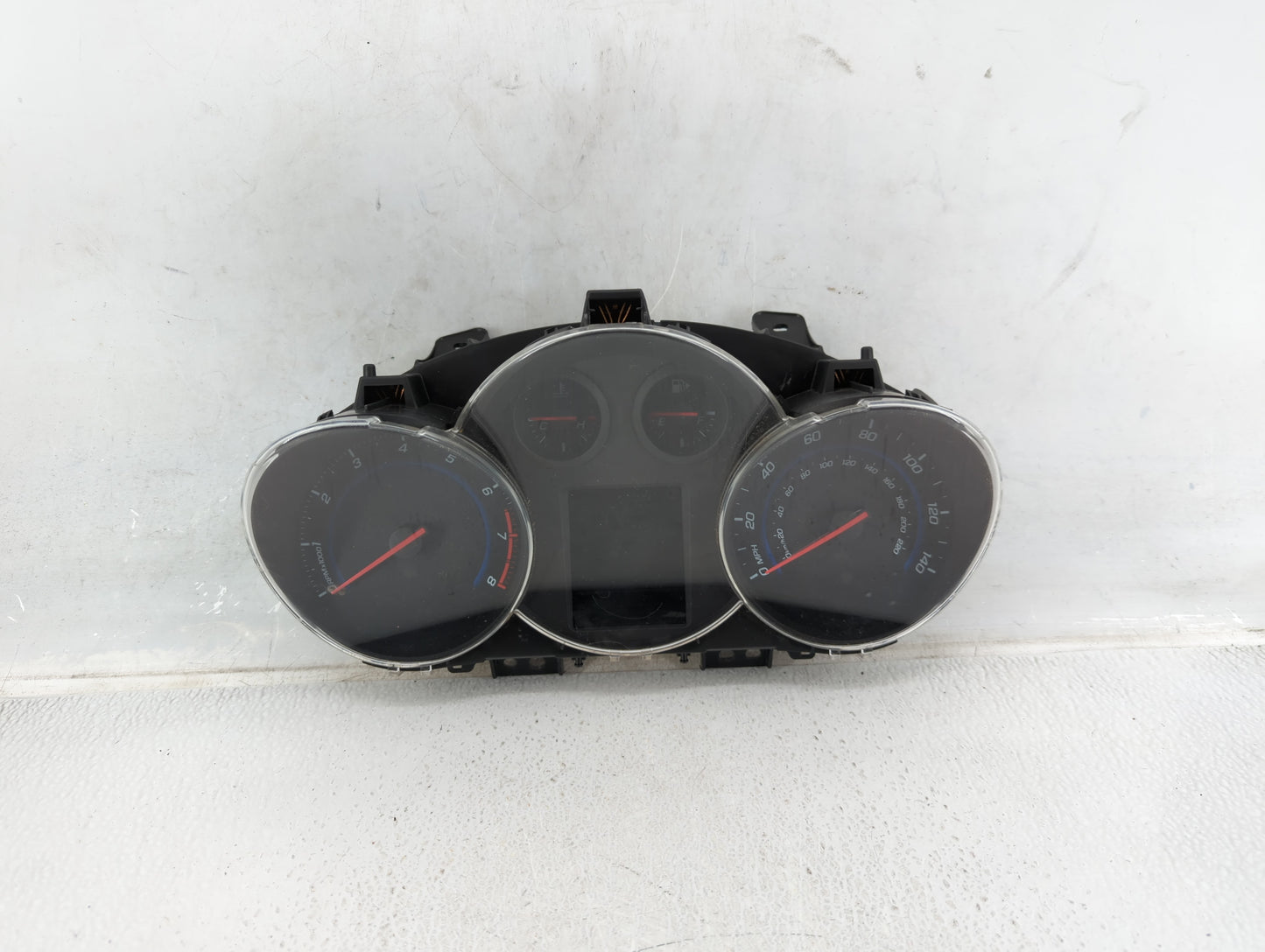 2013-2014 Chevrolet Cruze Instrument Cluster Speedometer Gauges P/N:94500794 Fits Fits 2013 2014 OEM Used Auto Parts - Oemus