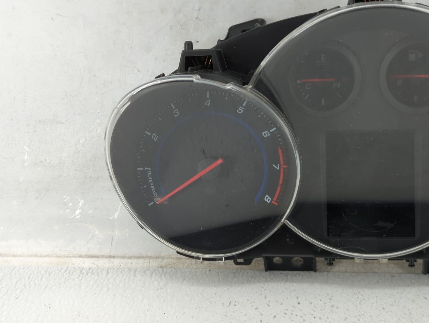2013-2014 Chevrolet Cruze Instrument Cluster Speedometer Gauges P/N:94500794 Fits Fits 2013 2014 OEM Used Auto Parts - Oemus