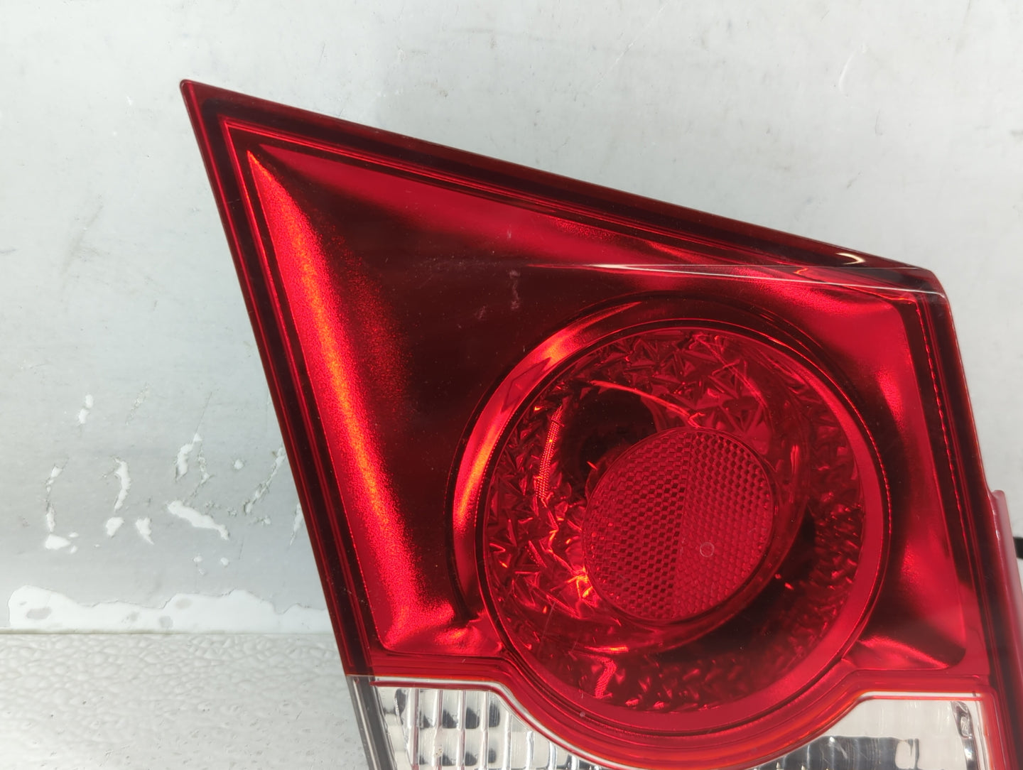 2011-2016 Chevrolet Cruze Tail Light Assembly Driver Left OEM Fits Fits 2011 2012 2013 2014 2015 2016 OEM Used Auto Parts - 