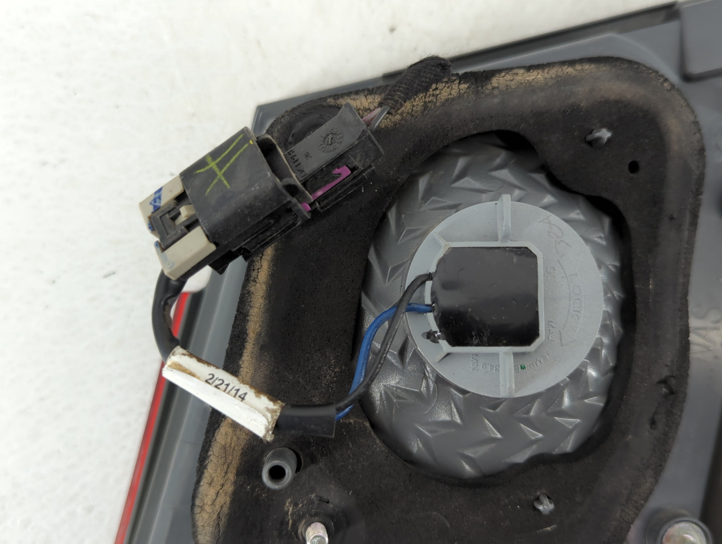 2011-2016 Chevrolet Cruze Tail Light Assembly Driver Left OEM Fits Fits 2011 2012 2013 2014 2015 2016 OEM Used Auto Parts - 