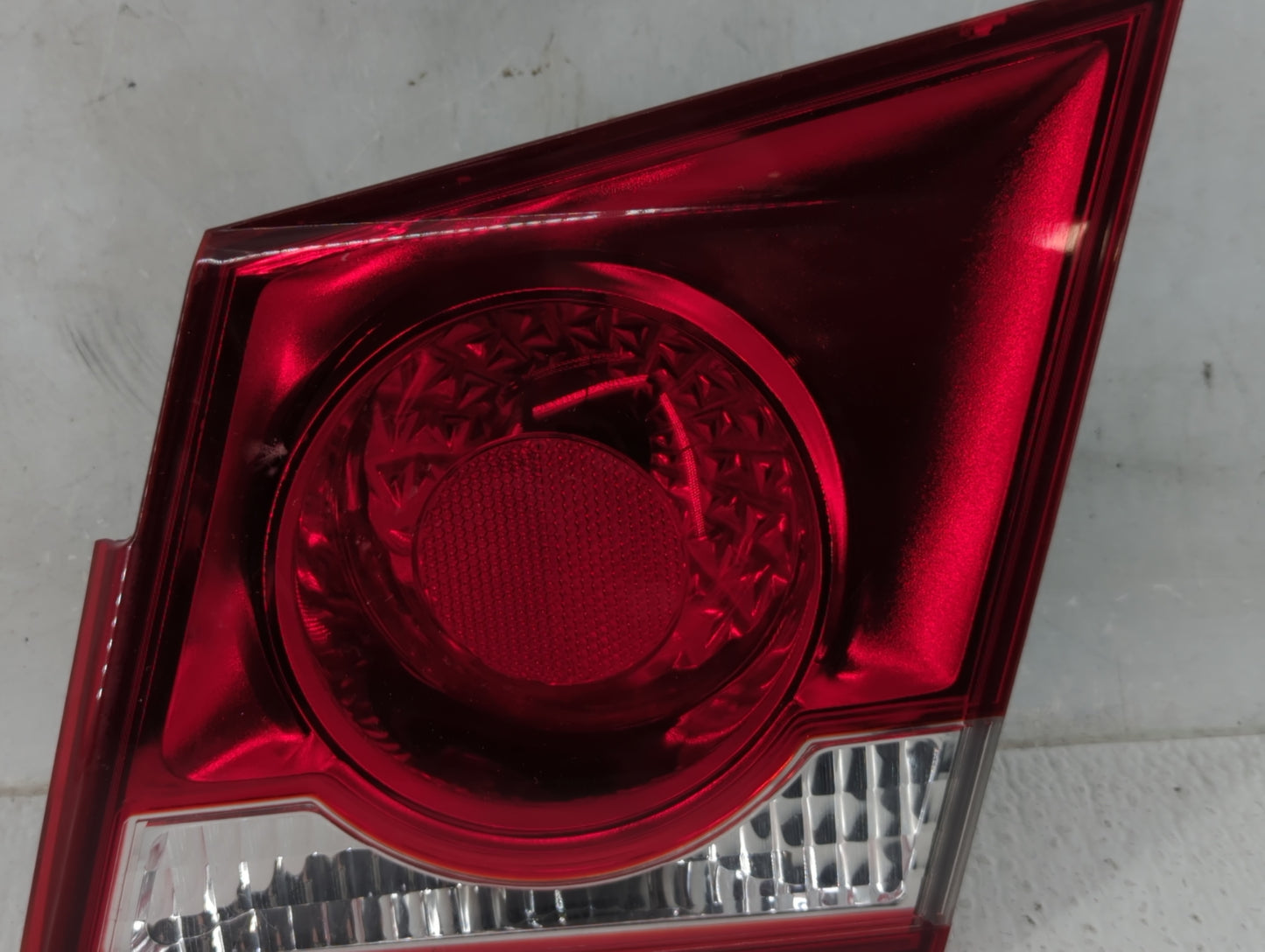 2011-2016 Chevrolet Cruze Tail Light Assembly Driver Left OEM P/N:335-1307R-AS Fits Fits 2011 2012 2013 2014 2015 2016 OEM U