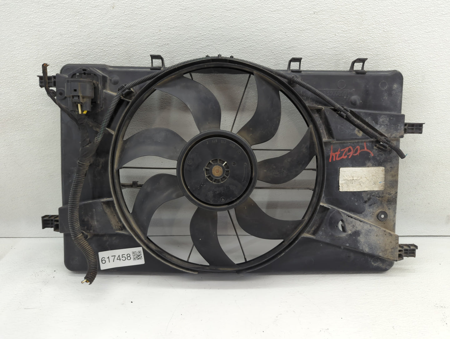 2011-2016 Chevrolet Cruze Left Radiator Fan Motor Assembly Black - Oemusedautoparts1.com