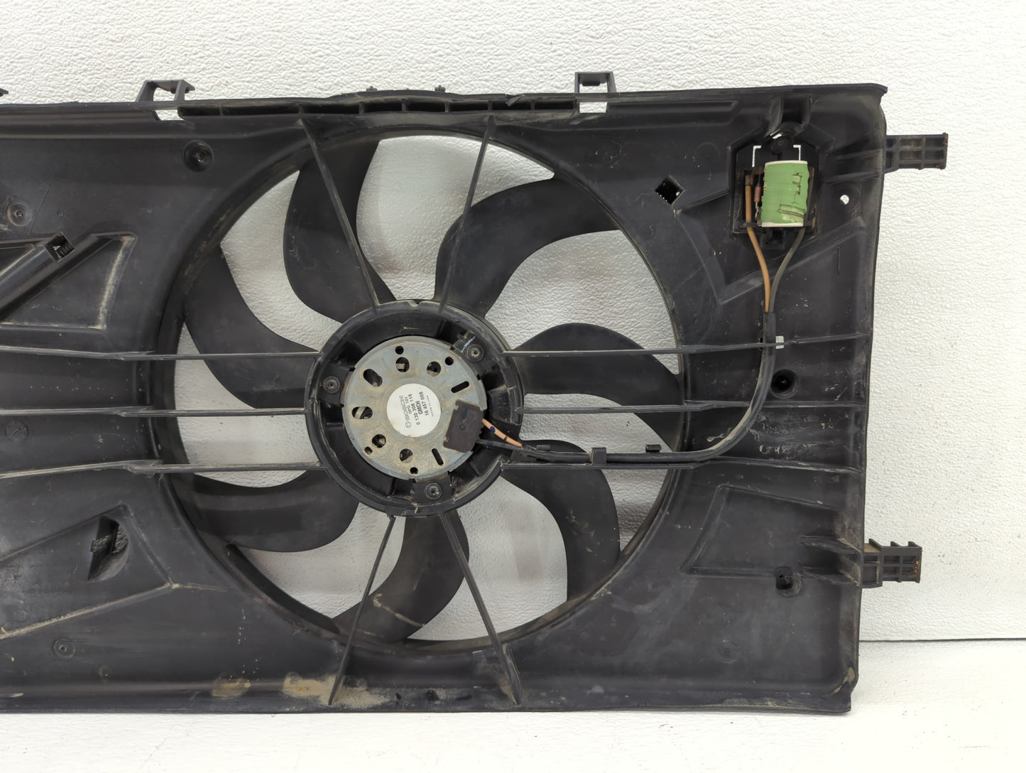 2011-2016 Chevrolet Cruze Left Radiator Fan Motor Assembly Black - Oemusedautoparts1.com