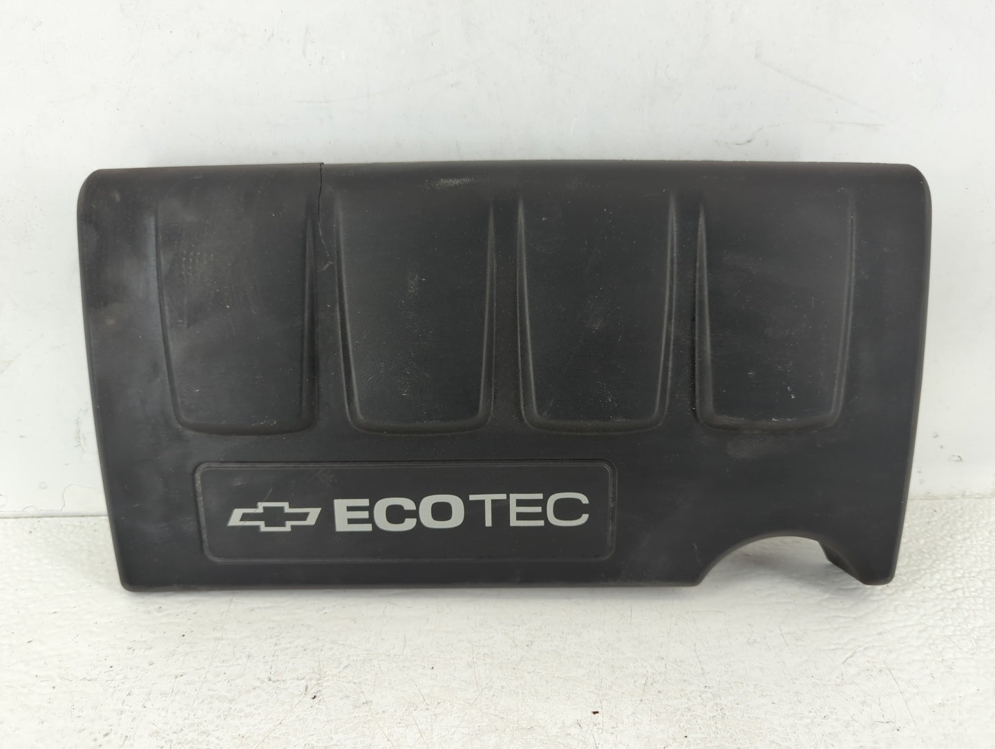 2014 Chevrolet Cruze Engine Cover - Oemusedautoparts1.com